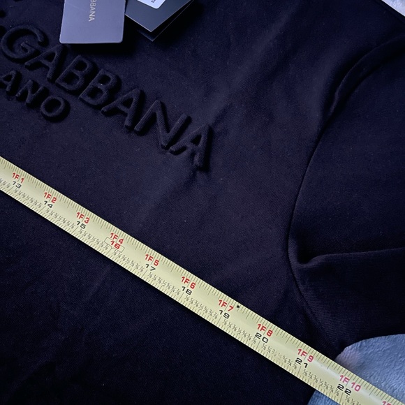 Dolce & Gabbana Embossed Logo - Picture 6 of 11